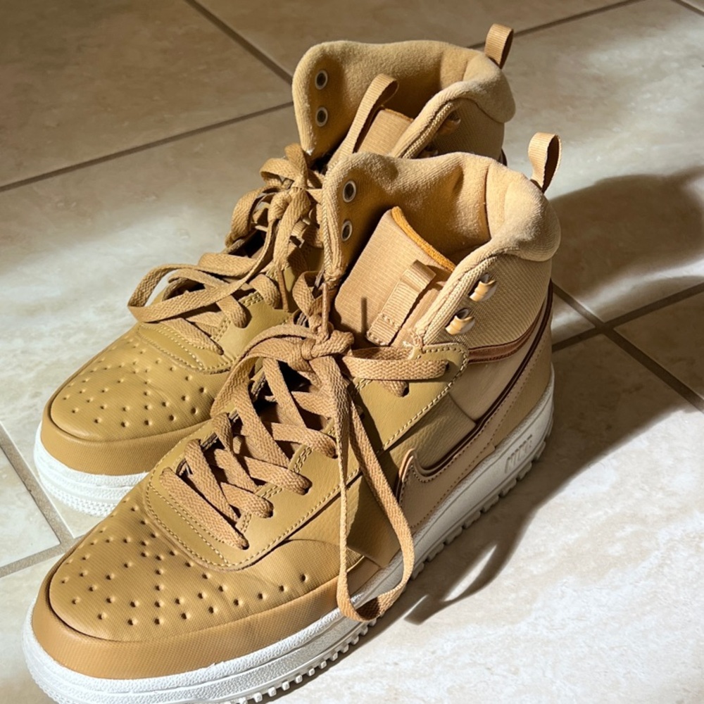 NIKE Court Vision Mid Winter elemental gold High-Top Sneakers with Brown Accents